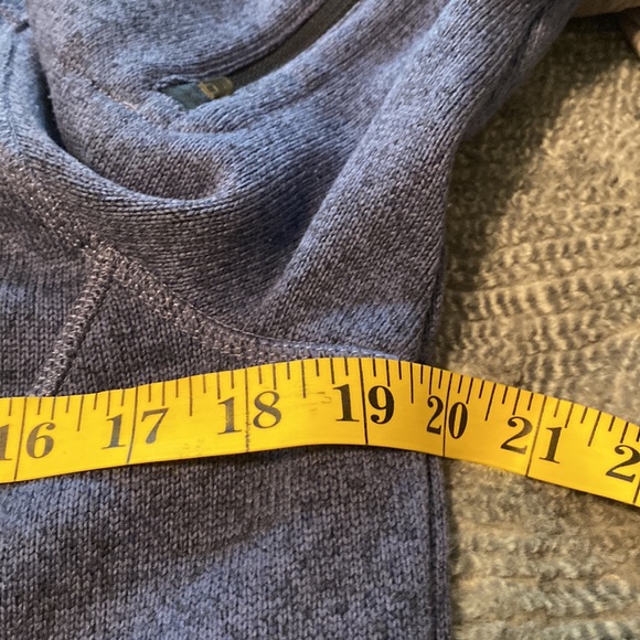 L.l. Bean full zip fleece jacket M - Picture 3 of 5